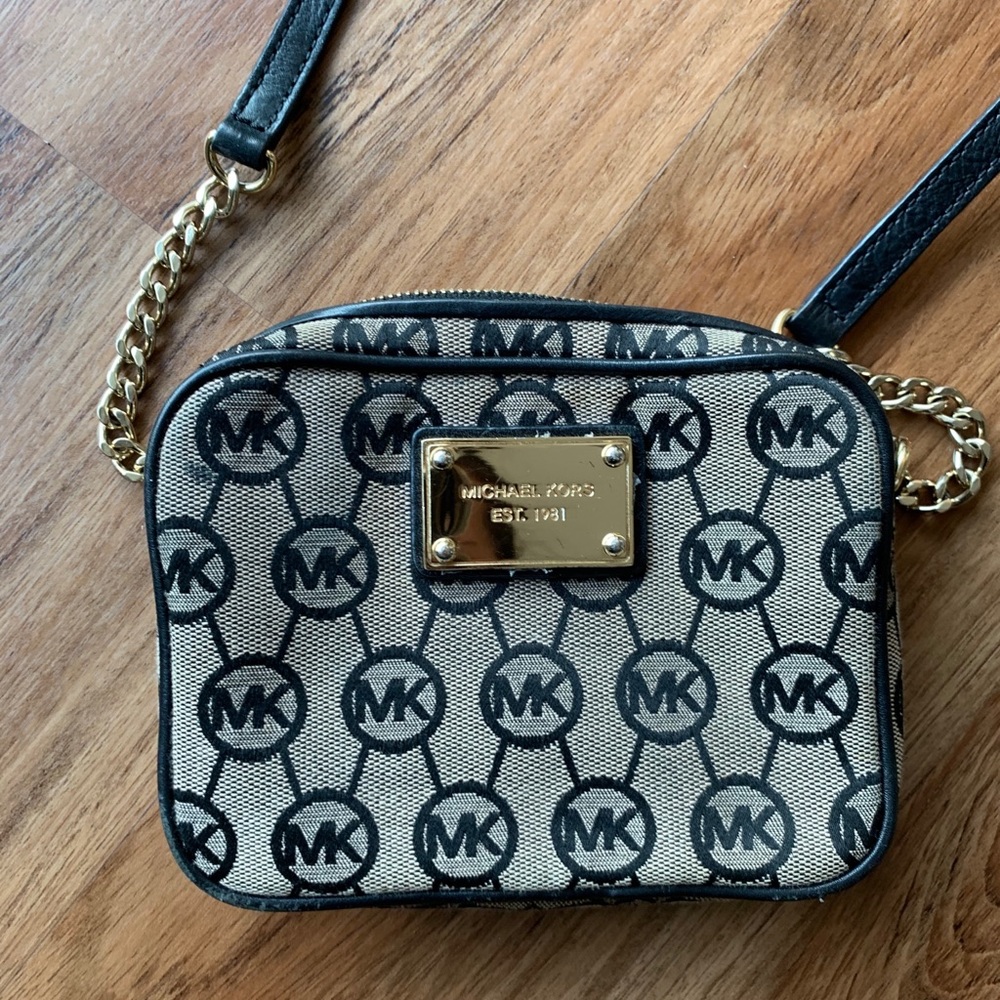 Small Michael Kors Crossbody